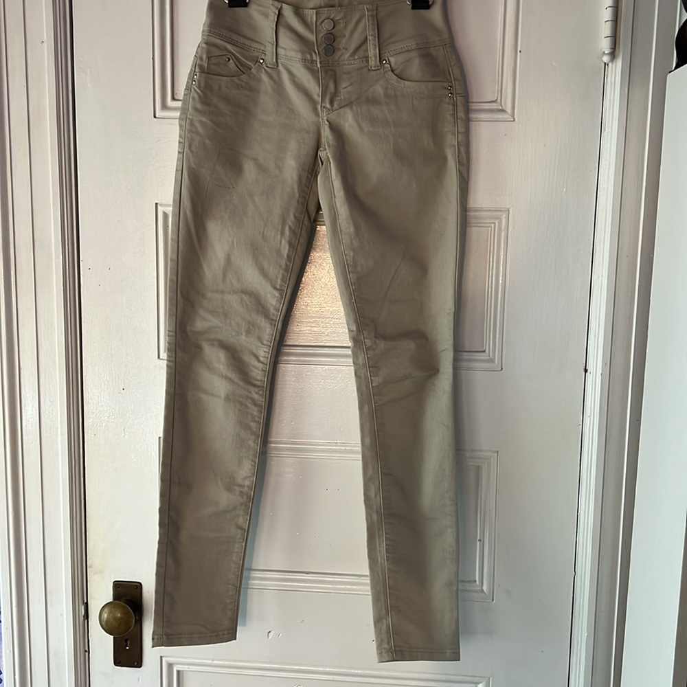 WannaBettaButt beige cotton/poly/spandex low-rise pants, worn once.